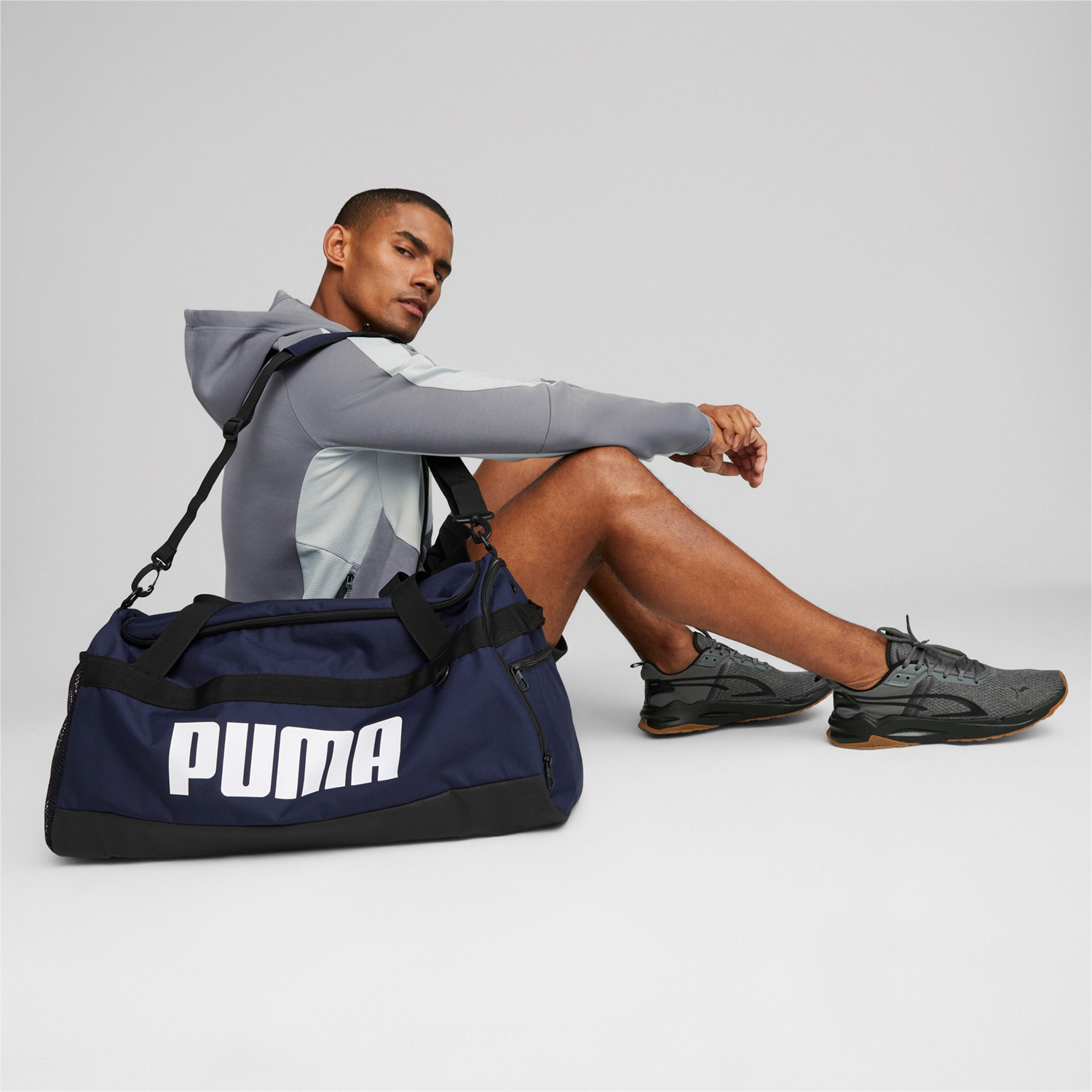 Puma Duffel Bag M Challenger navy Abbildung 4