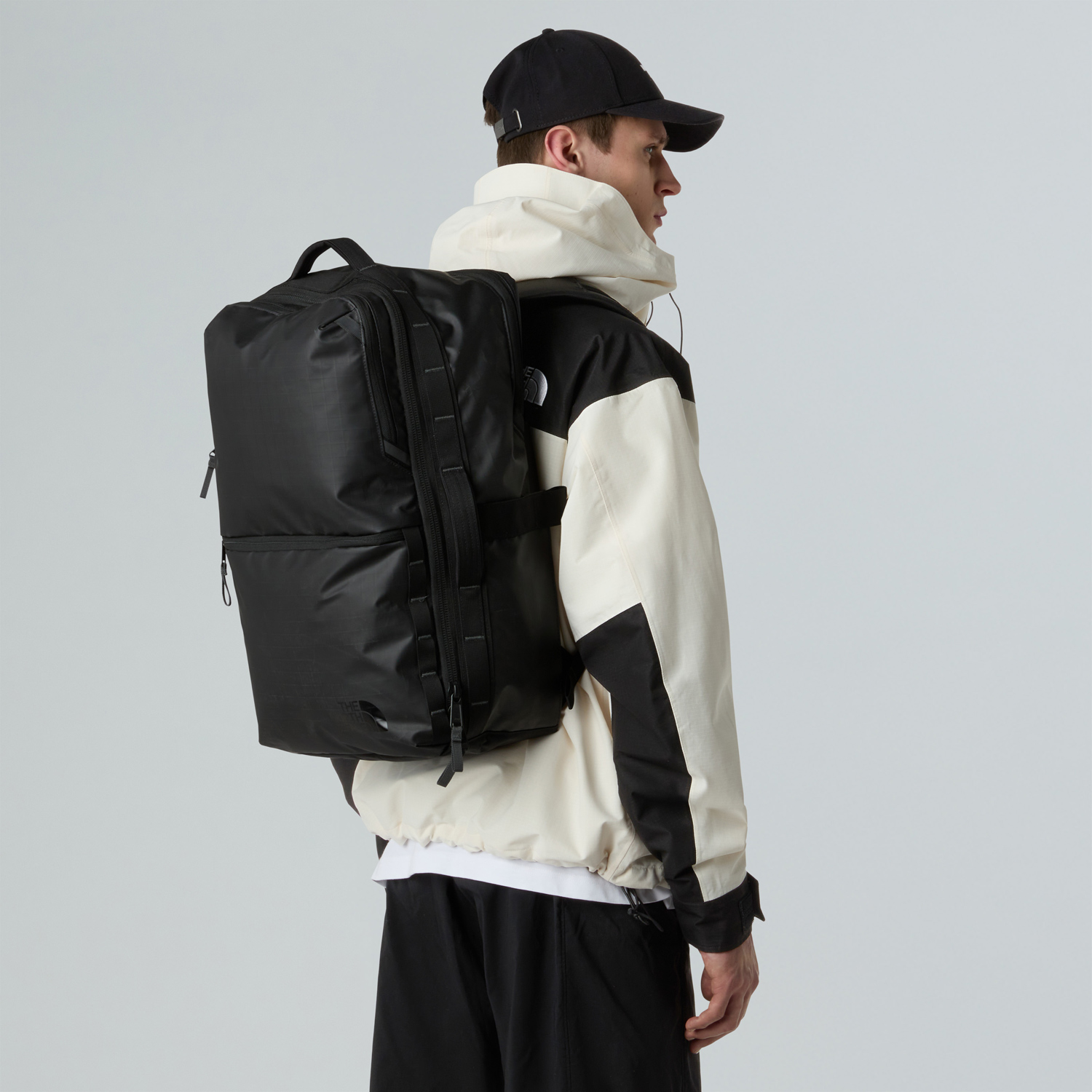 The North Face Rucksack Base Camp Voyager Black Abbildung 7