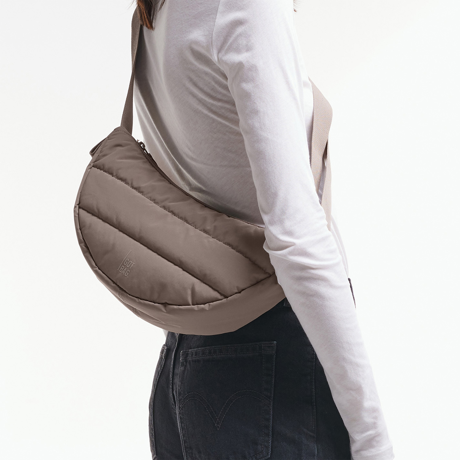 Got Bag Umhängetasche Puffer Moon Bag Small monochrome oyster Abbildung 7