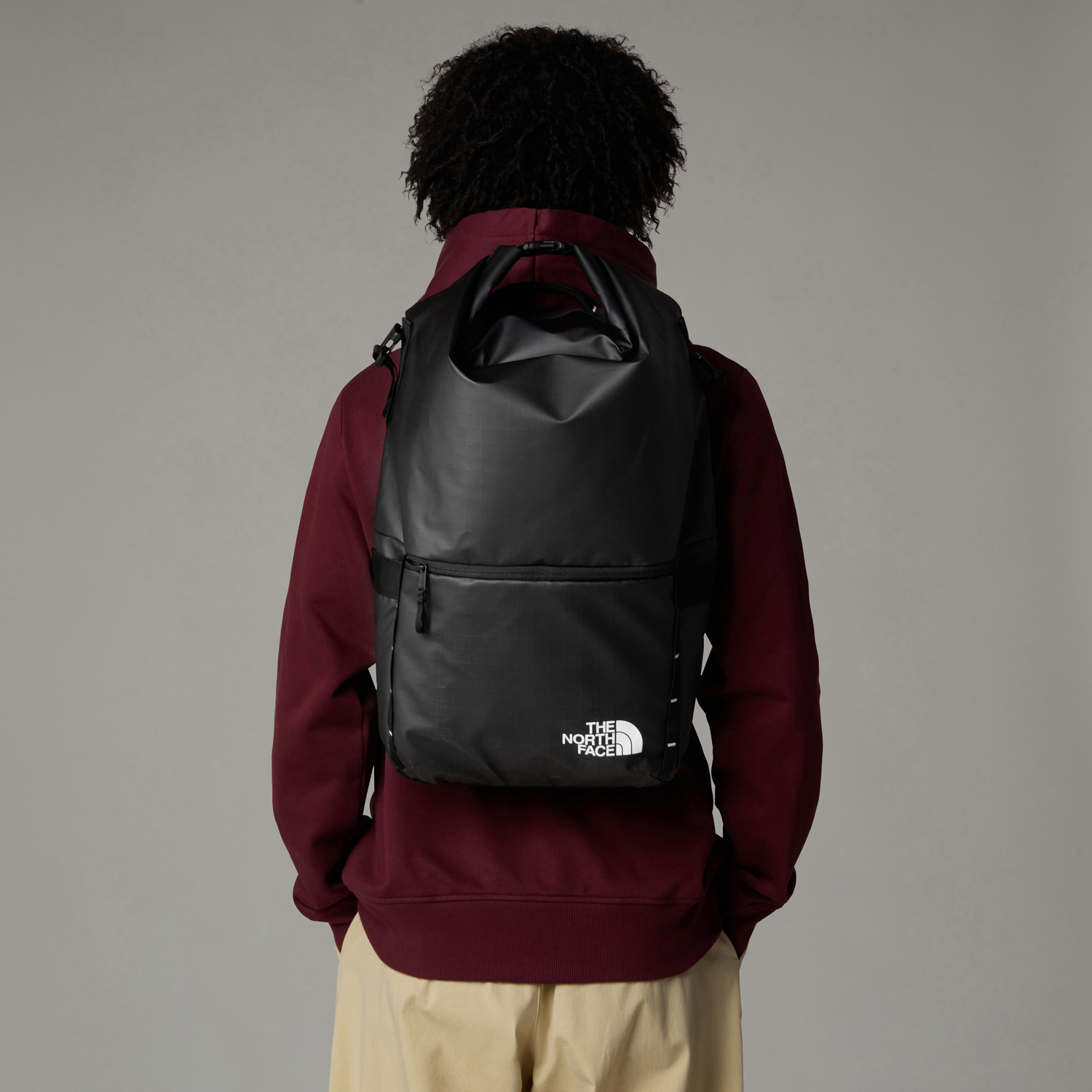 The North Face Rucksack Base Camp Voyager Rolltop Black Abbildung 5
